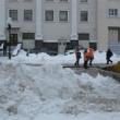 Пензенский драмтеатр проводит работу по уборке снега