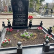 Ко Дню охраны памятников сотрудники театра привели в порядок места захоронений 